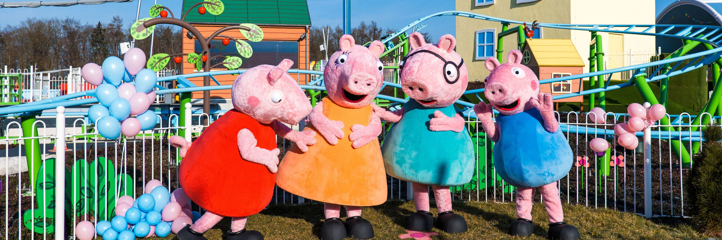 Peppa Pig Park Mummy Pig with a big baby bump