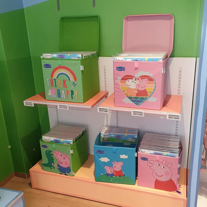 School supplies for shopping in PEPPA PIG Park
